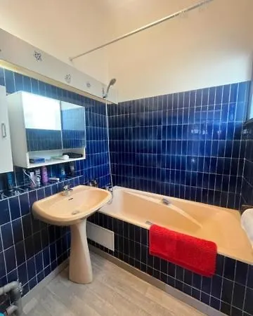 Duplex Plein Centre De *